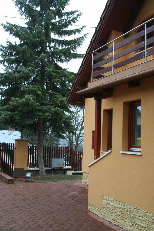 Ferienwohnung Treasure Deluxe House Miskolc Exterior foto